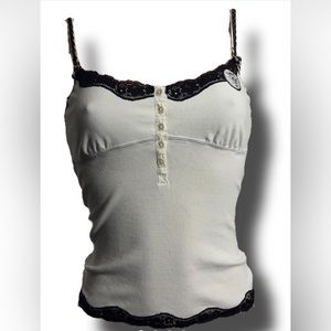 The Prettiest Rare Vive Maria Cami Top